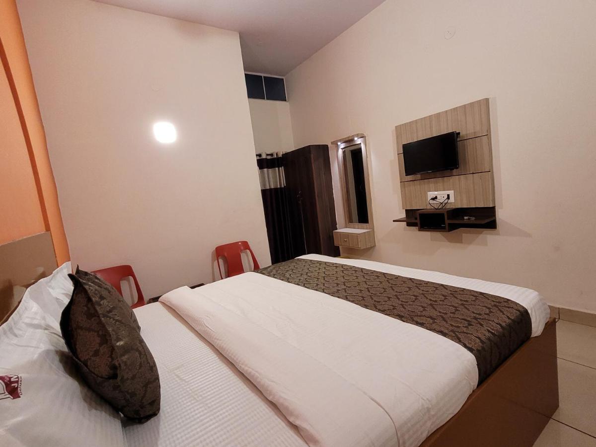 New Jaganmohana Comforts Mysore Extérieur photo